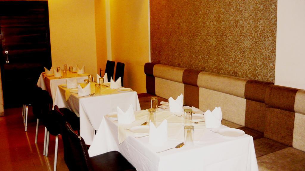 Hotel Tanish Residency Navi Mumbai Extérieur photo