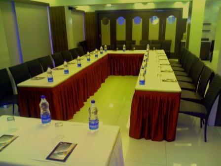 Hotel Tanish Residency Navi Mumbai Extérieur photo
