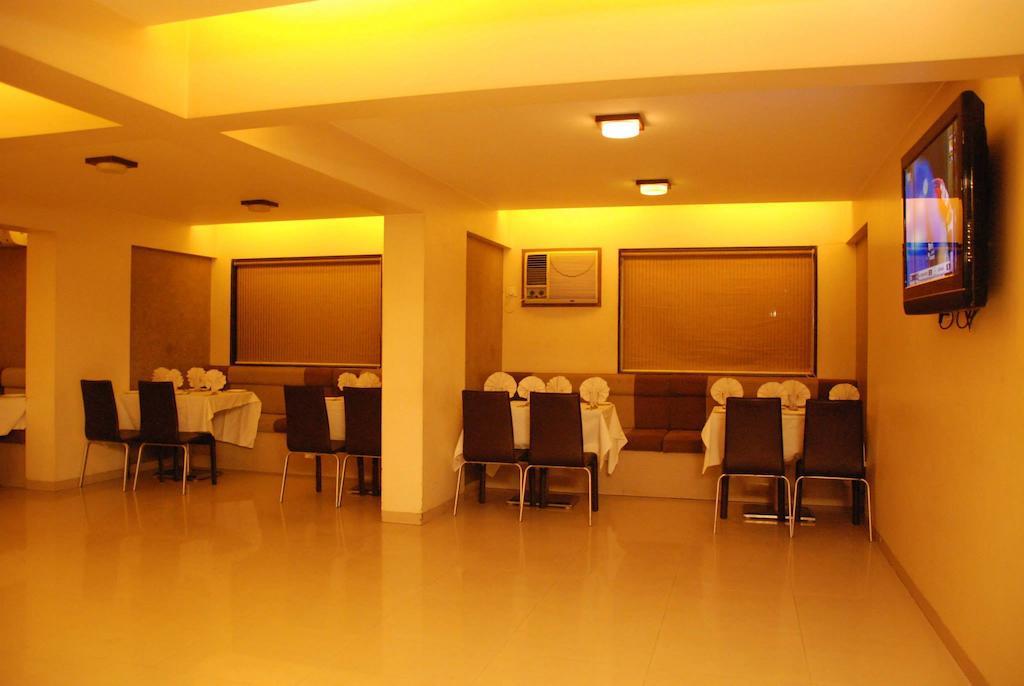 Hotel Tanish Residency Navi Mumbai Extérieur photo