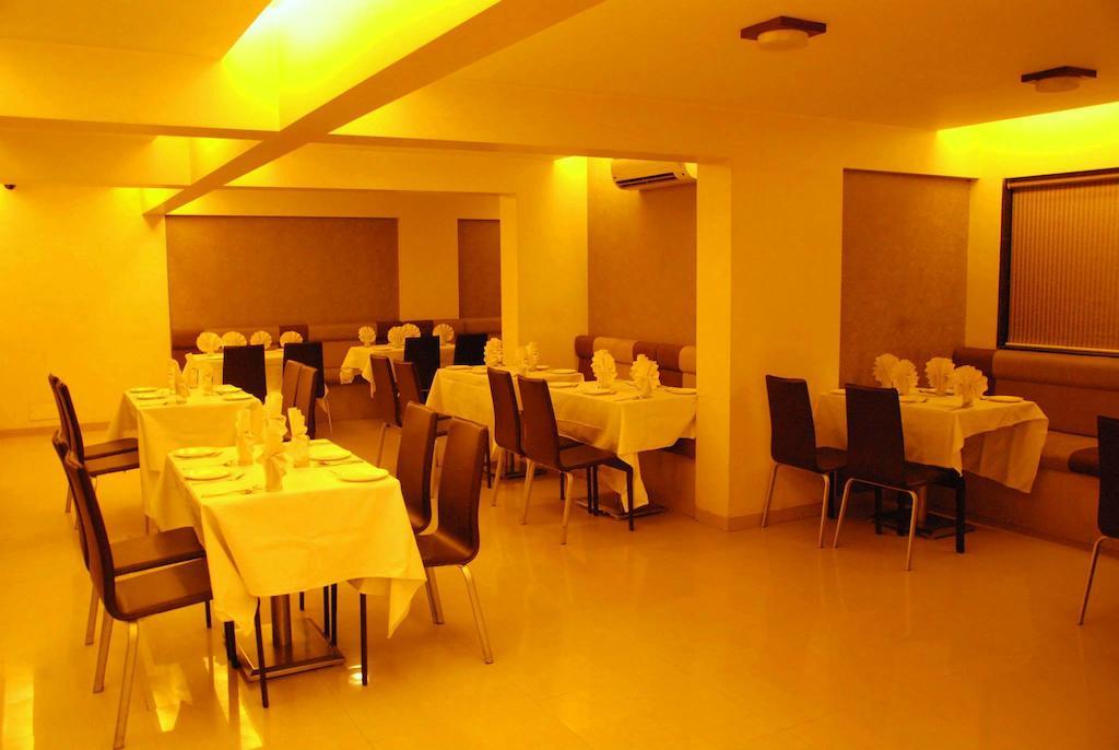 Hotel Tanish Residency Navi Mumbai Extérieur photo